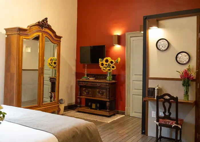 Apartment Casa Sauto 2 Bedroom 2ba Balcony Historic Building *