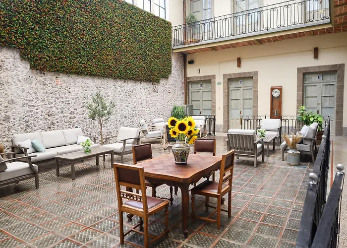 Apartment Casa Sauto 2 Bedroom 2ba Balcony Historic Building