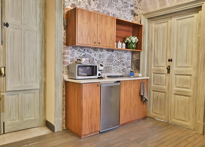 Casa Sauto 2 Bedroom 2ba Balcony Historic Building Apartment